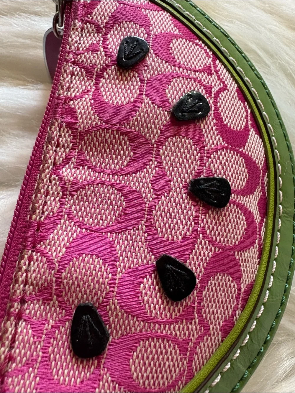 RARE VINTAGE 2006 COACH JACQUARD & LEATHER WATERMELON FRUIT WEDGE WRISTLET
